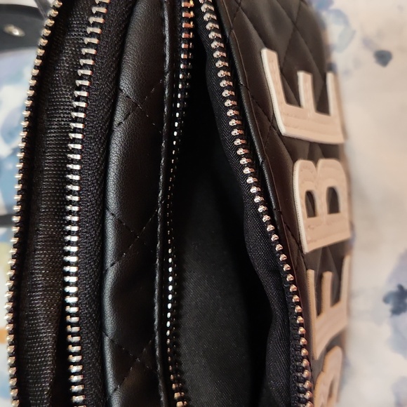 BEBE belt bag. Two zipper pickets. - Picture 3 of 3